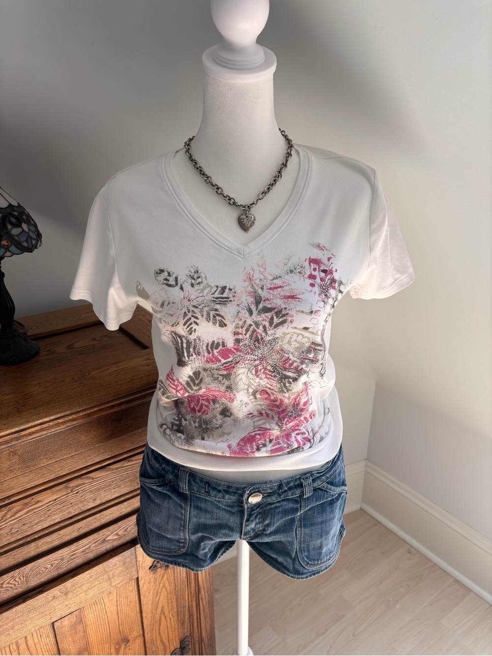 Les Collections Mat Graphic Tee 💕